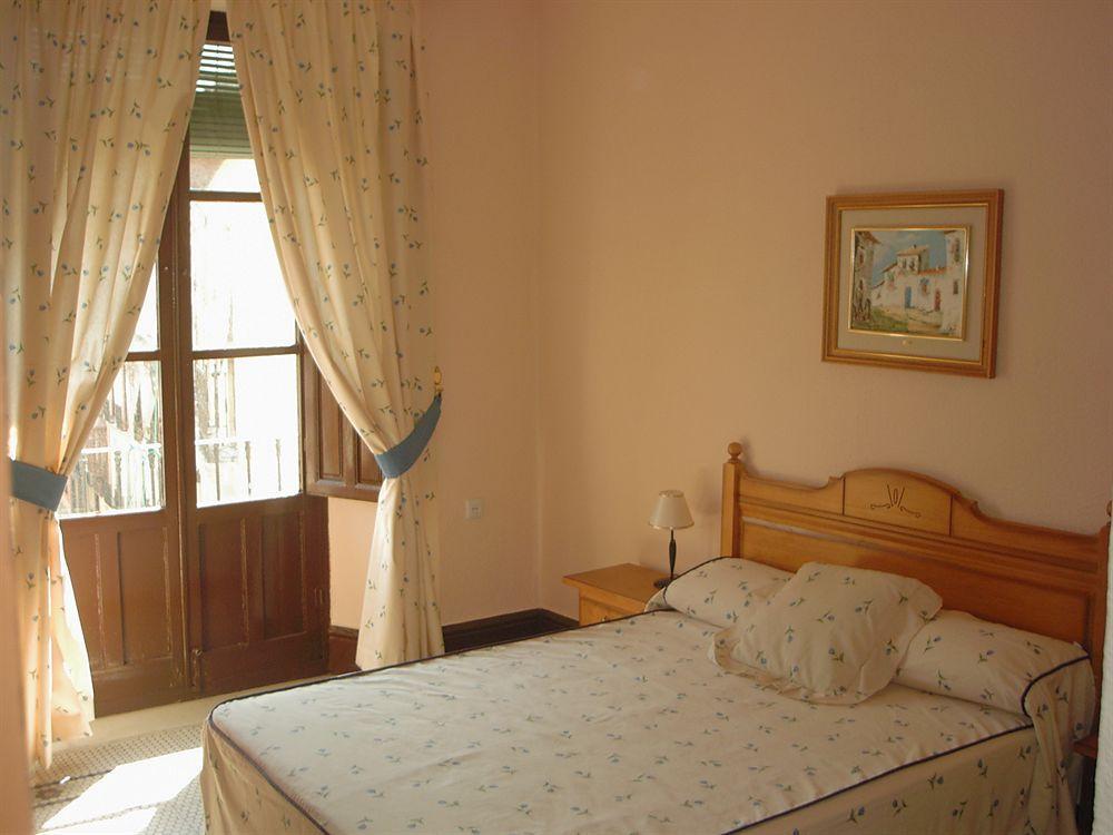 Oyo Fonda Sanchez Hotell Granada Eksteriør bilde