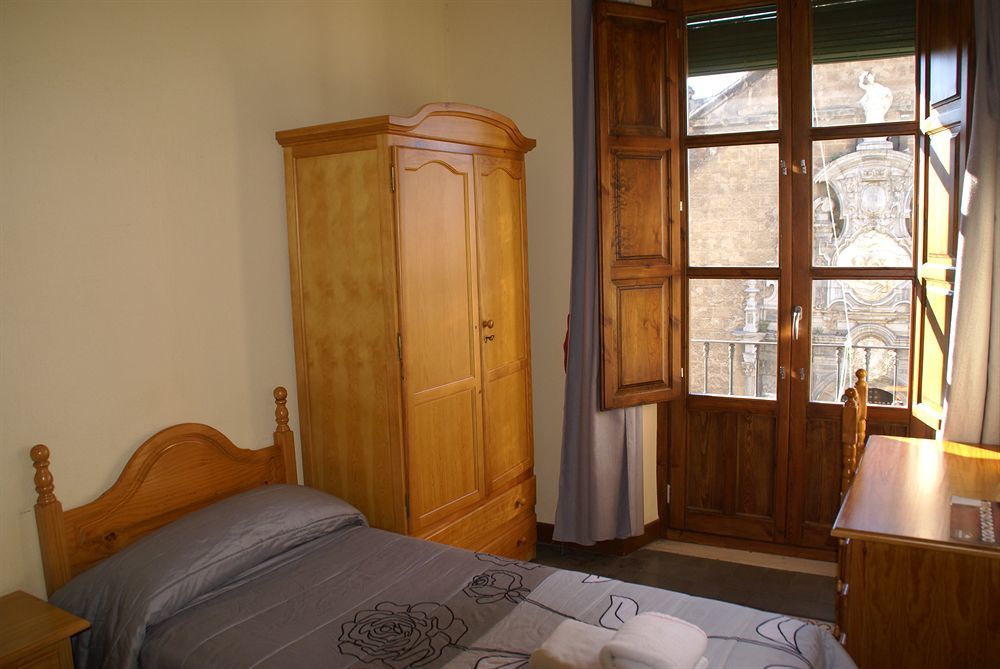 Oyo Fonda Sanchez Hotell Granada Eksteriør bilde