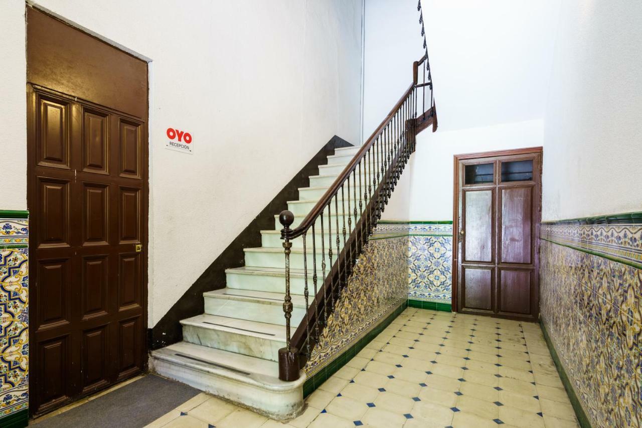 Oyo Fonda Sanchez Hotell Granada Eksteriør bilde