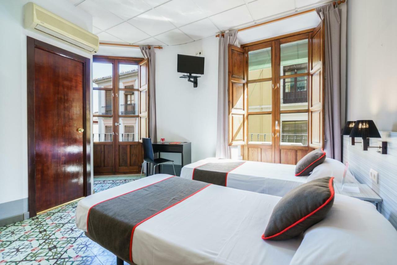 Oyo Fonda Sanchez Hotell Granada Eksteriør bilde