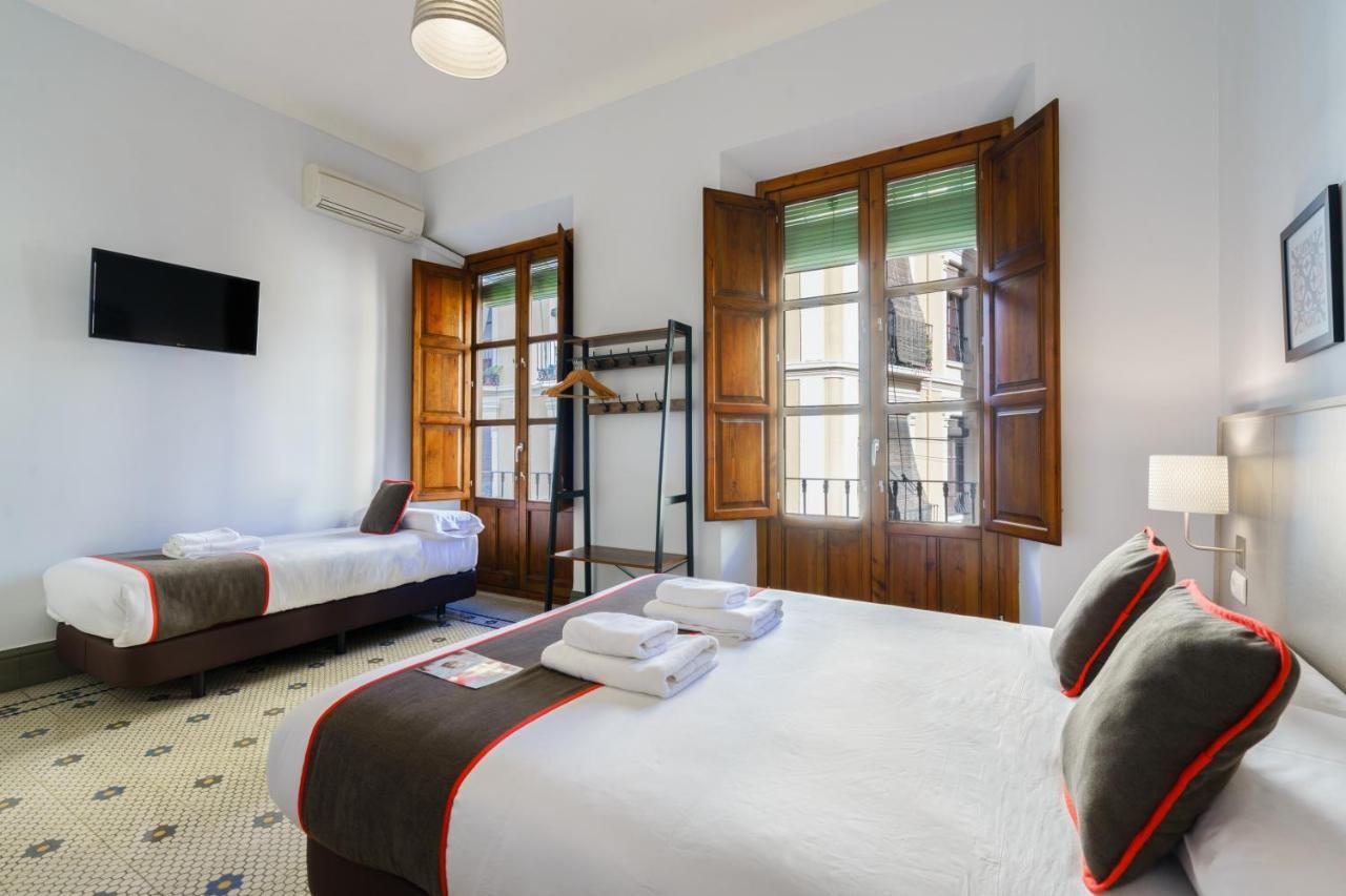 Oyo Fonda Sanchez Hotell Granada Eksteriør bilde
