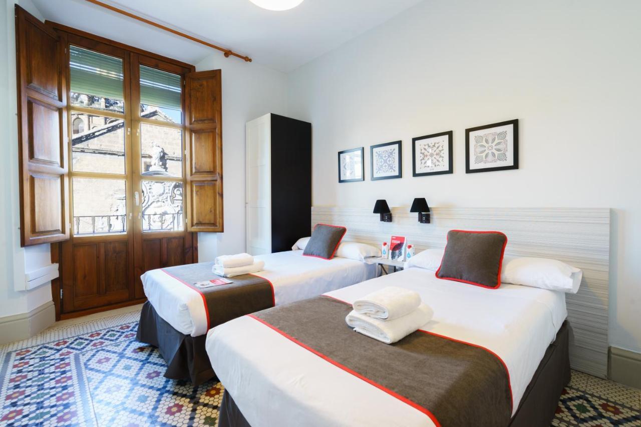 Oyo Fonda Sanchez Hotell Granada Eksteriør bilde