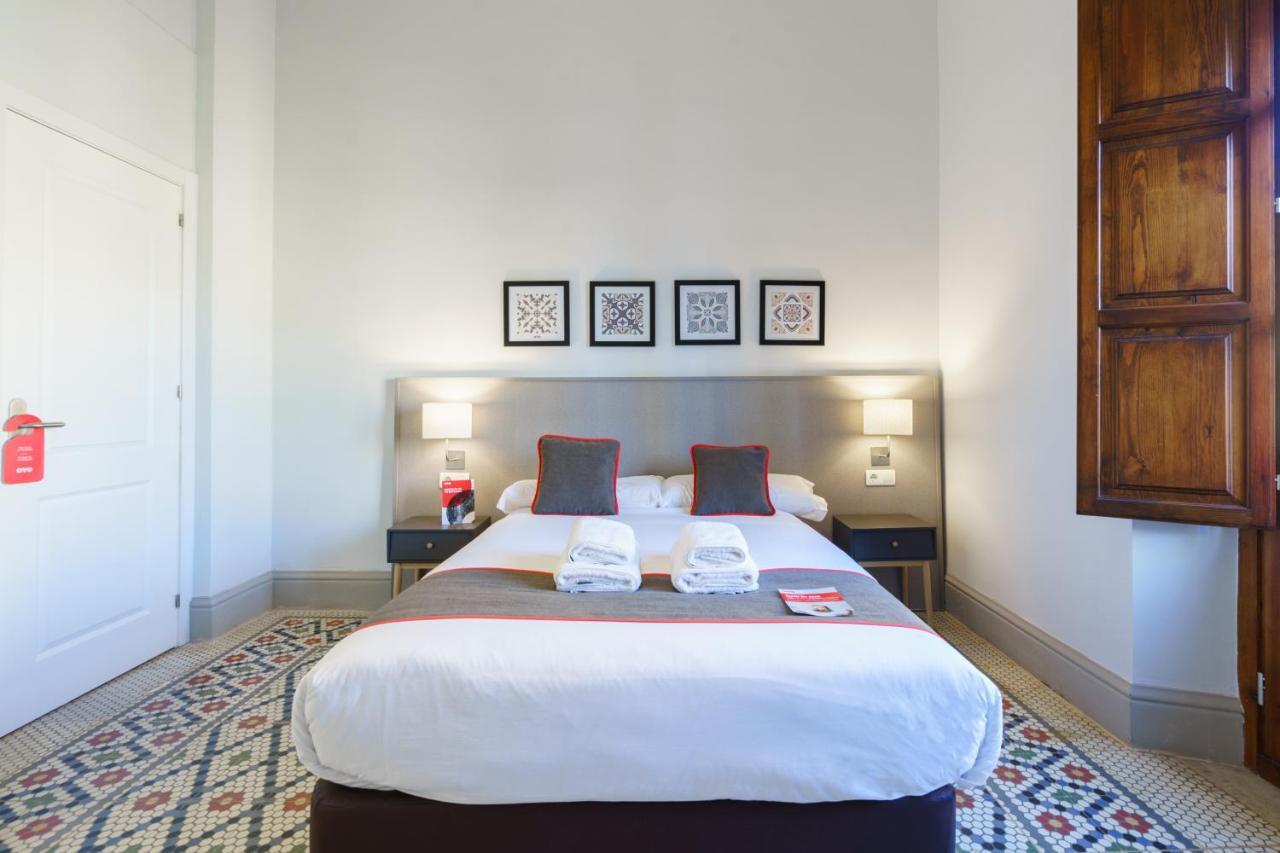 Oyo Fonda Sanchez Hotell Granada Eksteriør bilde